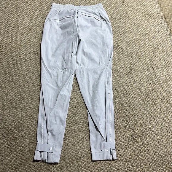Athleta Trekkie Belted Hiking Pant - Grey Size 4 - Picture 4 of 4